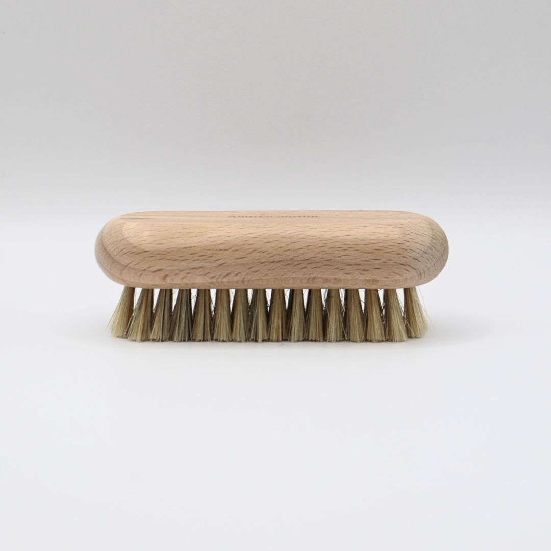 Brosse à ongles en hêtre
