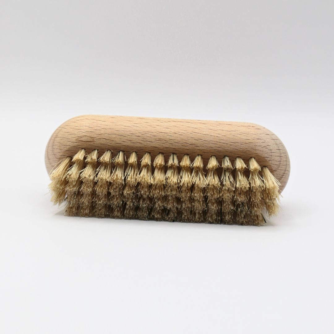 Brosse à ongles en hêtre