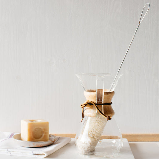 Goupillon carafe
