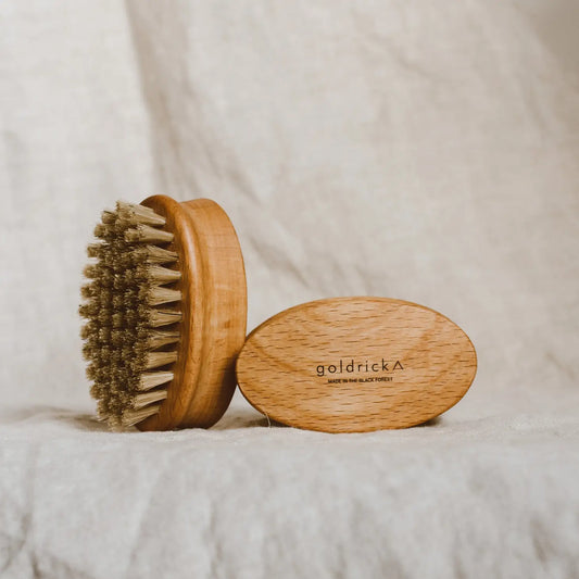 Brosse à ongles en bois
