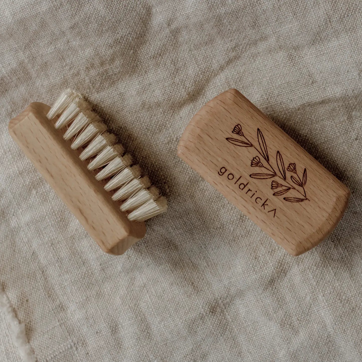 Brosse à ongles en bois pour enfants