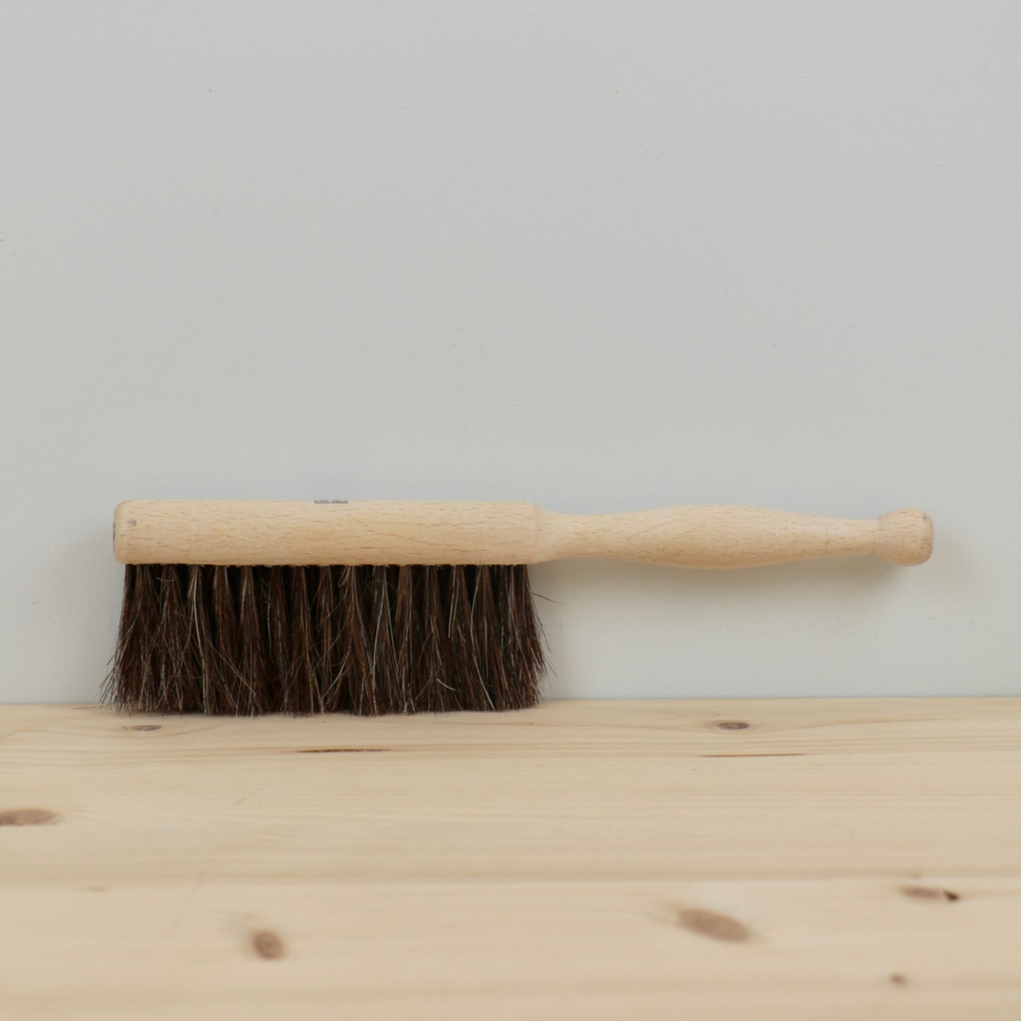 Brosse de table en bois de hêtre